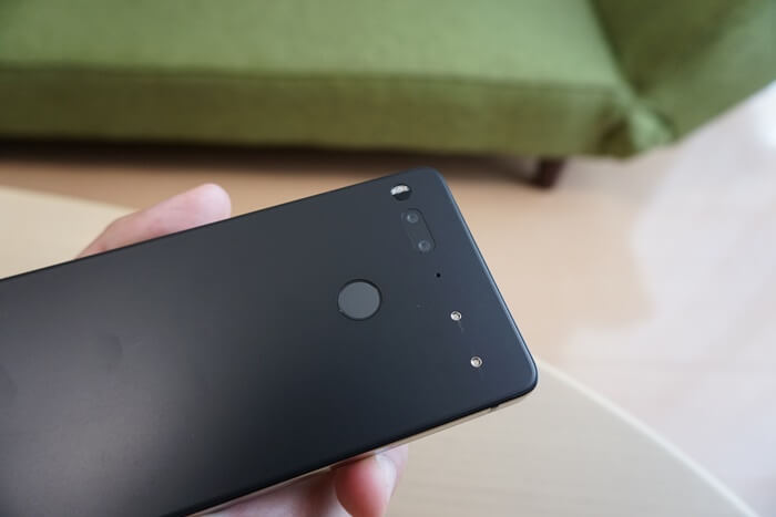 実機レビュー Essential Phone エッセンシャルフォン のスペック メリット デメリットとキャンペーンまとめ